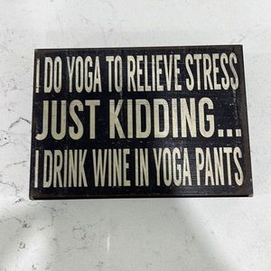 Yoga 🧘‍♂️ sign … or is it 🍷?